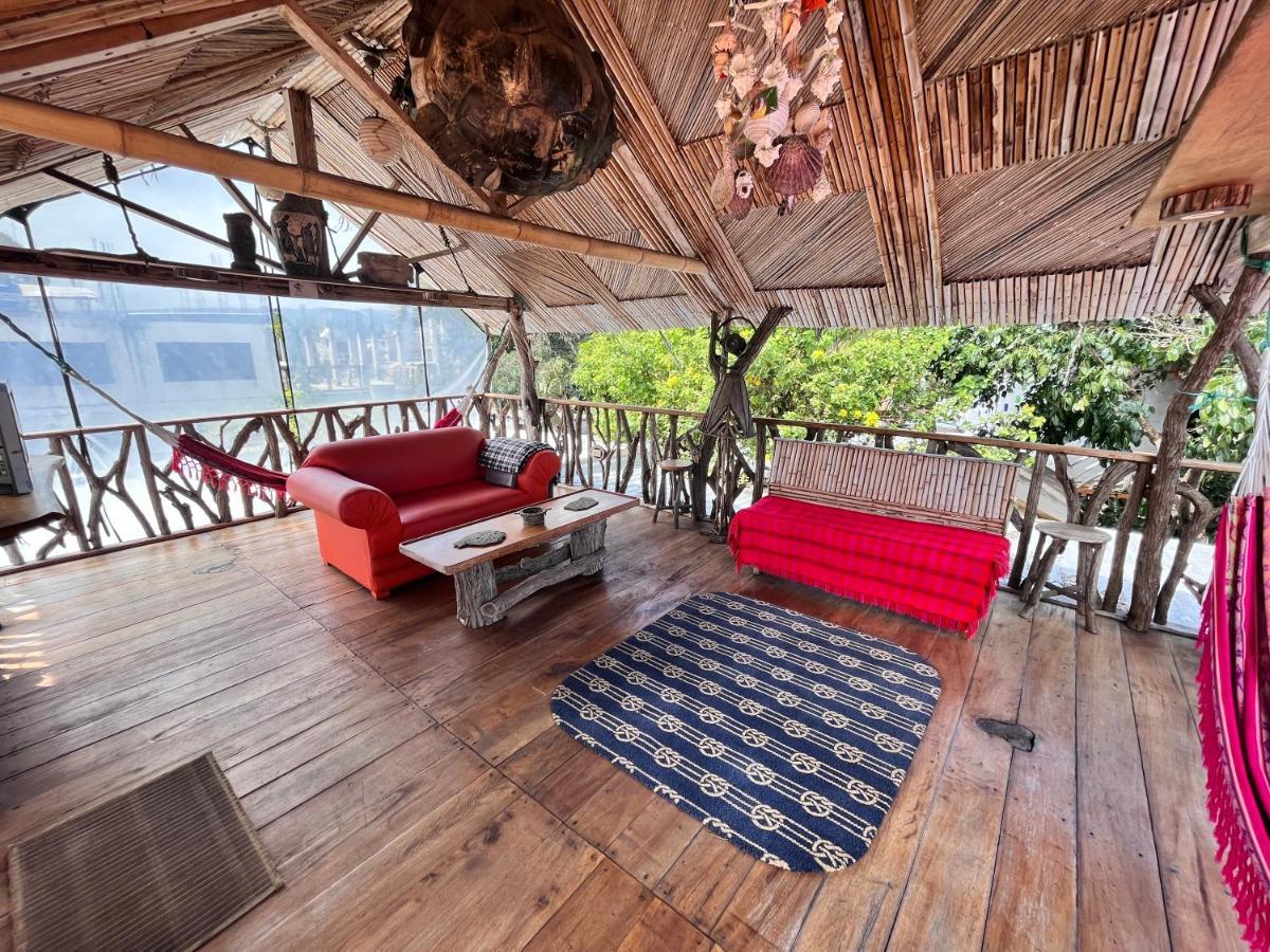 Lonesome George Ecolodge Puerto Ayora  Exterior photo