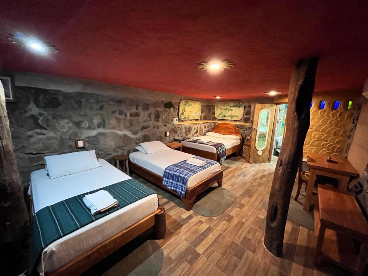 Lonesome George Ecolodge Puerto Ayora  Exterior photo