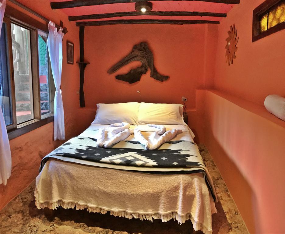 Lonesome George Ecolodge Puerto Ayora  Exterior photo