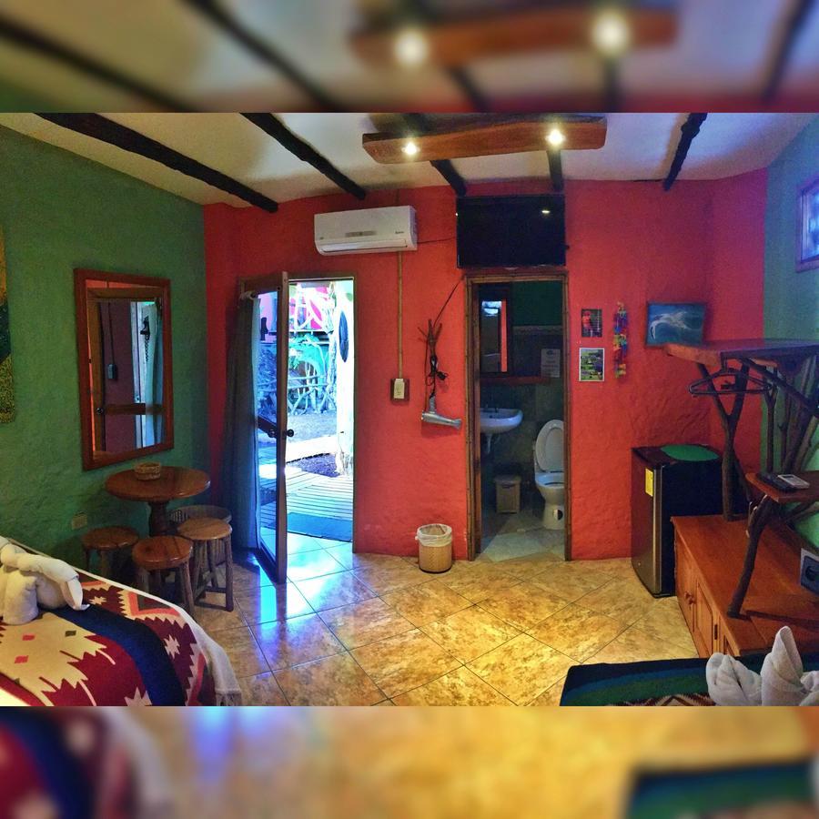 Lonesome George Ecolodge Puerto Ayora  Exterior photo