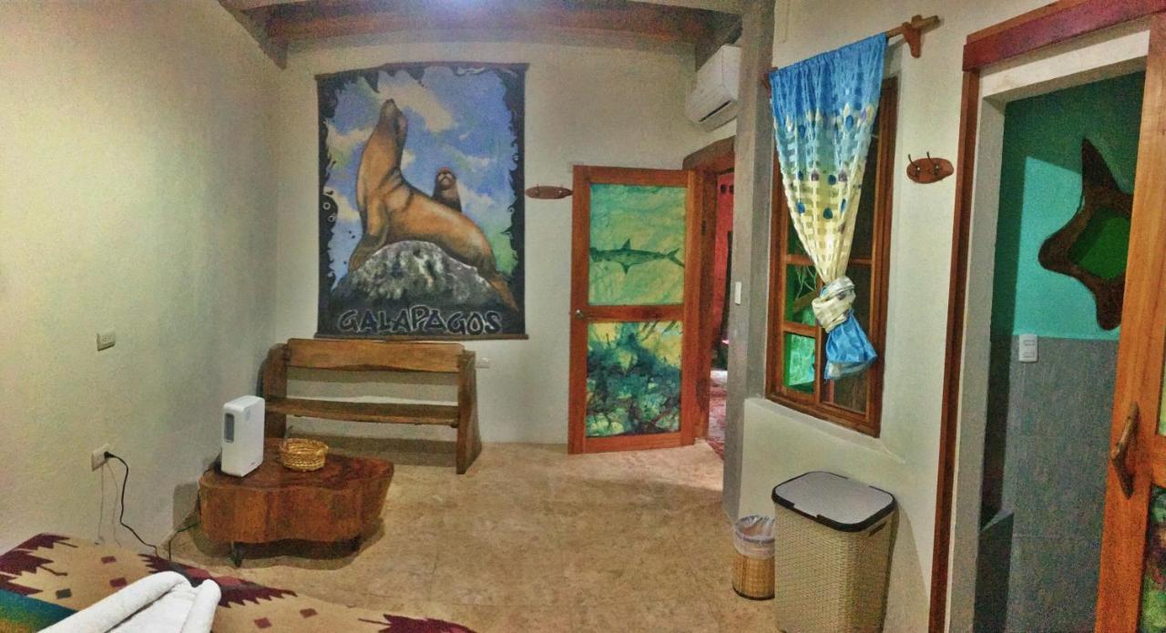 Lonesome George Ecolodge Puerto Ayora  Exterior photo